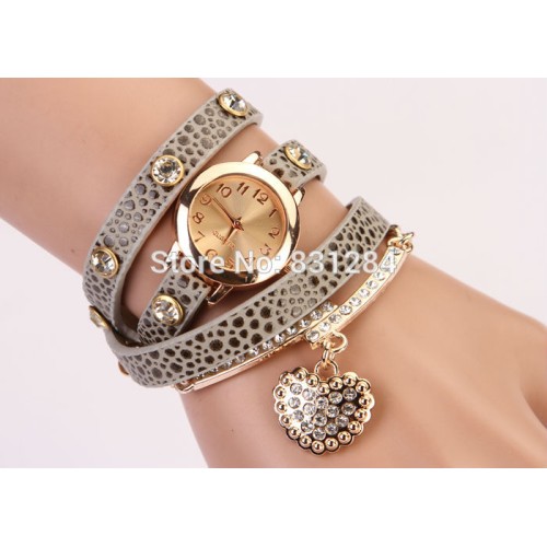  Ladies Quartz  Chain  Heart Wristwatch